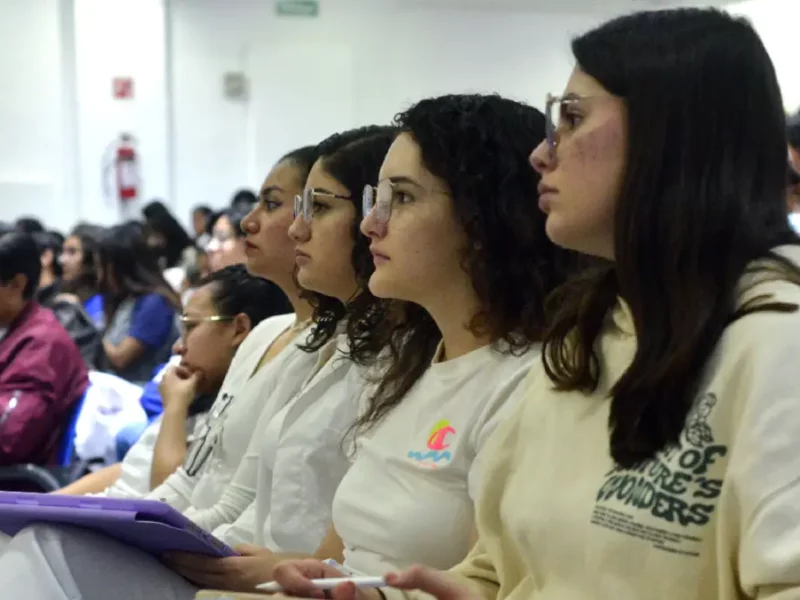Con herramientas electrónicas, BUAP apoya la formación académica de estudiantes del Área de la Salud