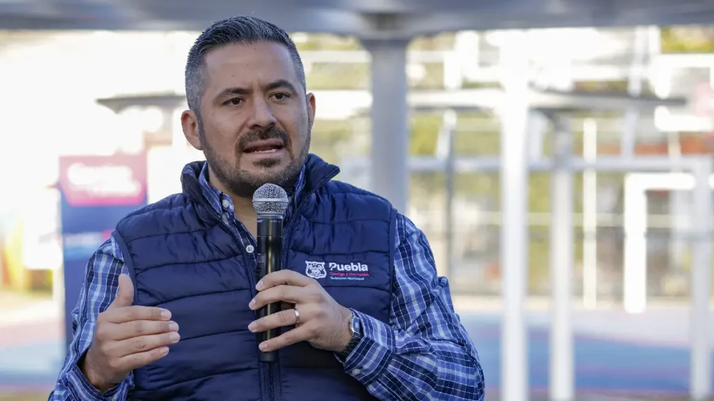 Gobierno municipal llega a San Baltazar Tetela con obra pública básica