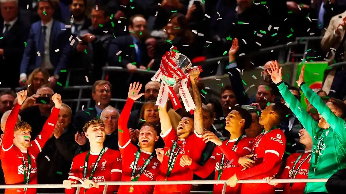 Liverpool derrota al Chelsea y es campeón de la Carabao Cup por décima ocasión