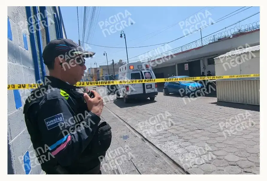 Mujer murió por aparentes causas naturales en calles del Centro Histórico de Puebla