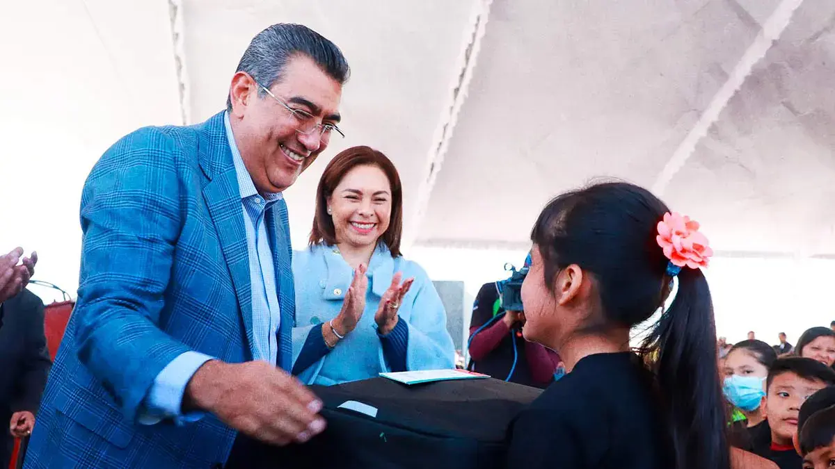 Con beneficencia pública, gobierno estatal se ocupa por mejorar calidad de vida de poblanas y poblanos: Sergio Salomón