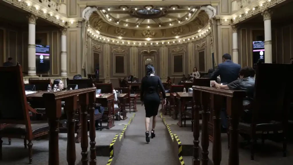 Impulsan iniciativa en el Congreso para realizar acciones de prevención del embarazo adolescente