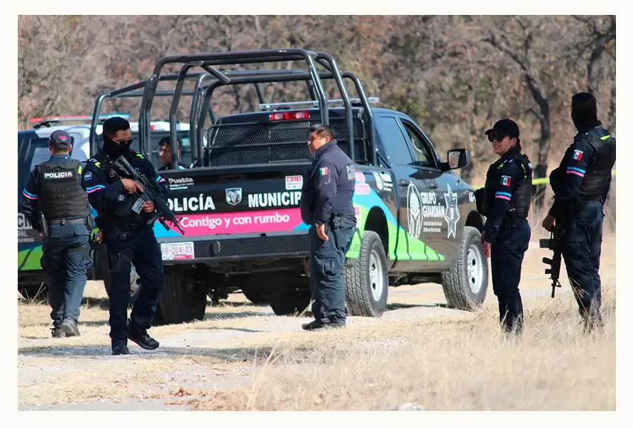 Dejan tres cuerpos emplayados en Puebla, se presume que son de origen colombiano