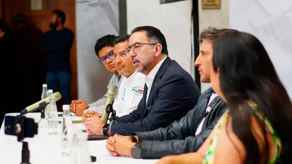 Javier Lozano desea suerte a Tony Gali, pero asegura que ganará el PAN 