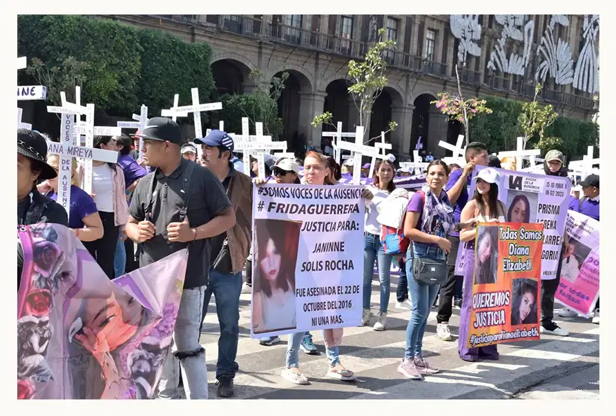 Las familias de Voces de la Ausencia; no participamos en la marcha 8M.