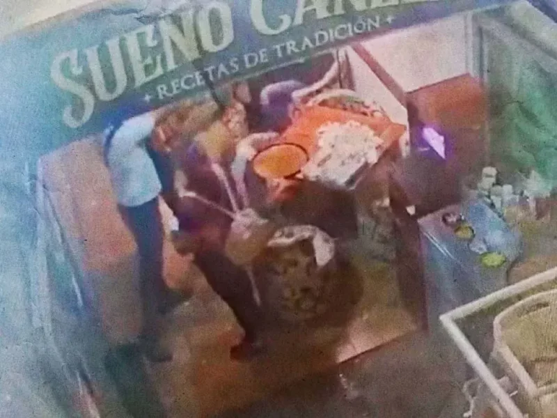 Agente de Guardia de Nacional agredió a trabajador de la churrería Sueño Canela en Puebla