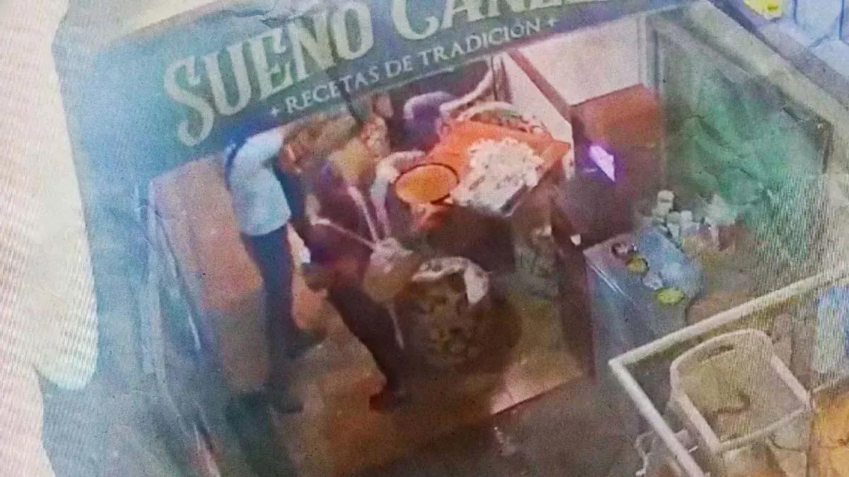 Agente de Guardia de Nacional agredió a trabajador de la churrería Sueño Canela en Puebla