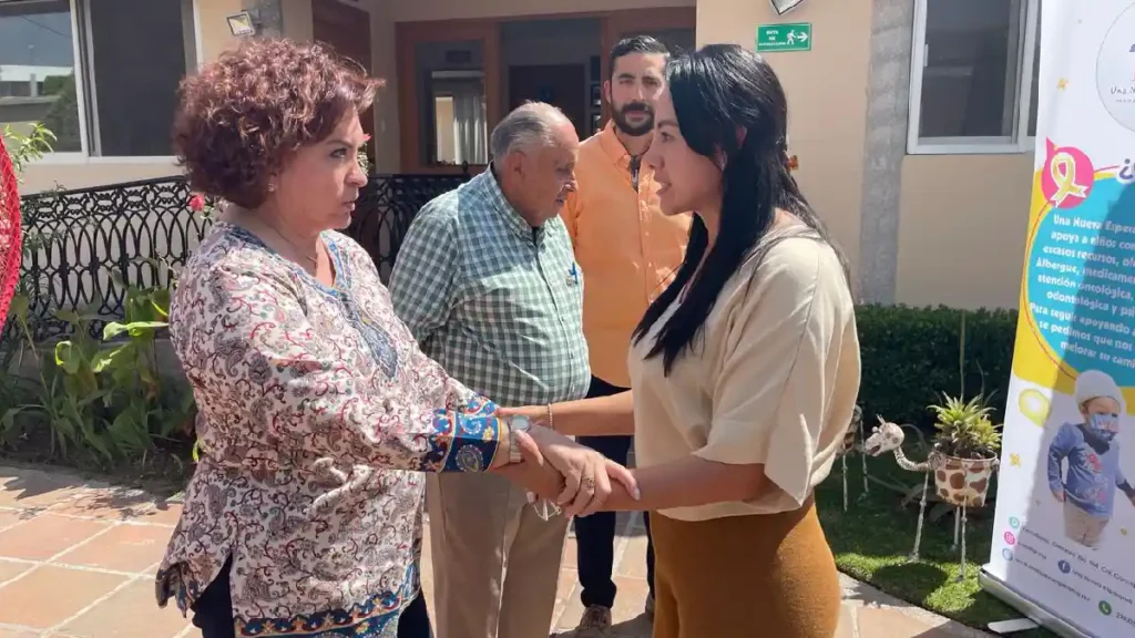Voluntariado del Congreso del Estado dona una tonelada de tapitas para apoyar a niños con cáncer