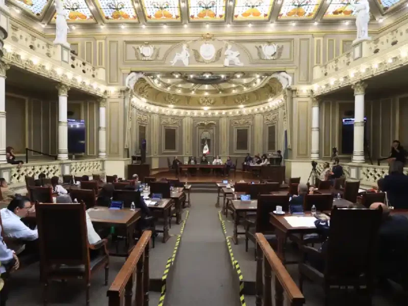 Se integran cuatro diputados a la LXI Legislatura