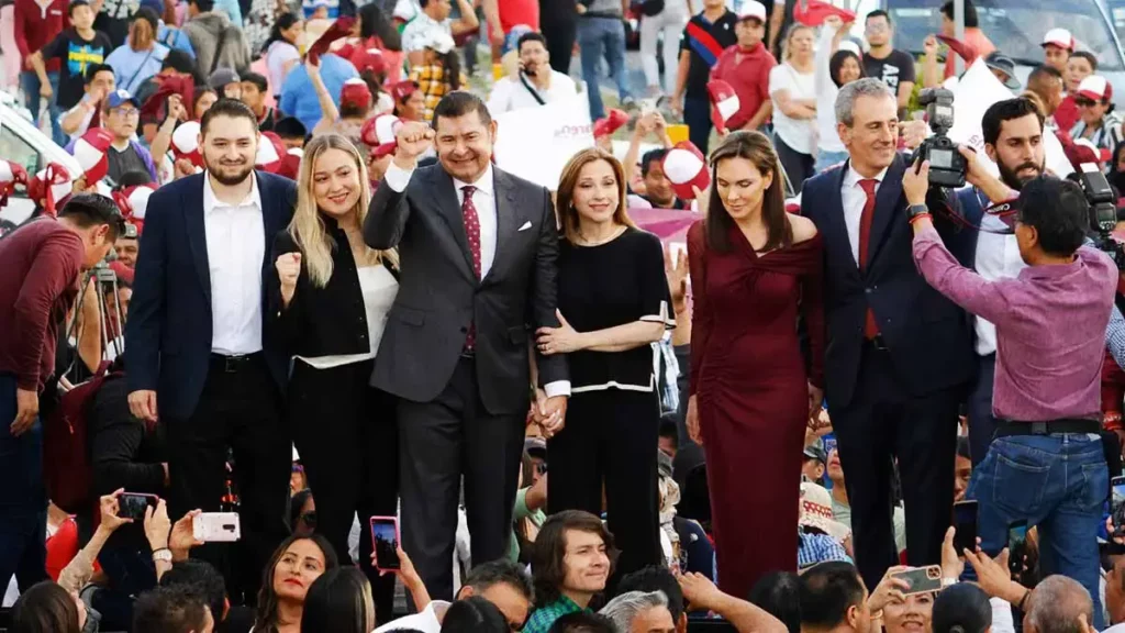 Morena Puebla define a candidatos a presidentes municipales; 12 buscan la reelección