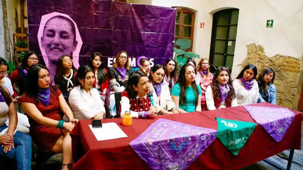 Feministas de Puebla se suman a campaña de Claudia Sheinbaum; presentarán agenda