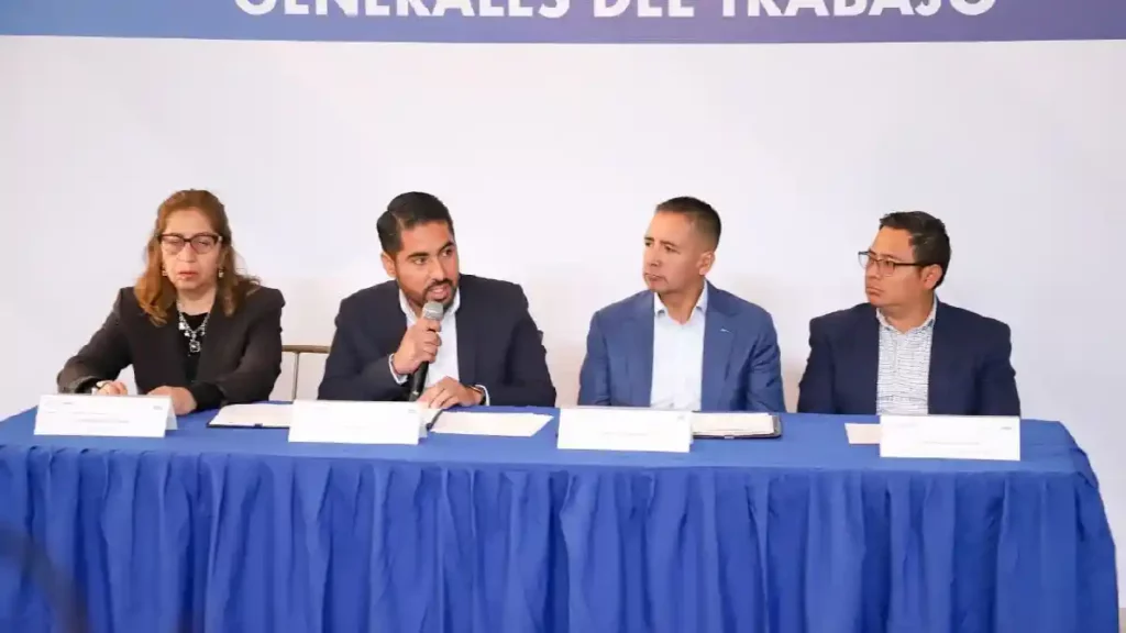 Firma Ayuntamiento de San Andrés Cholula y Sindicato acuerdo laboral