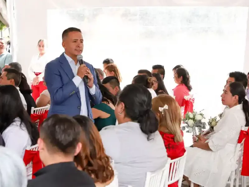 Encabezó Mundo Tlatehui jornada de Bodas Civiles gratuitas; se casaron 37 parejas