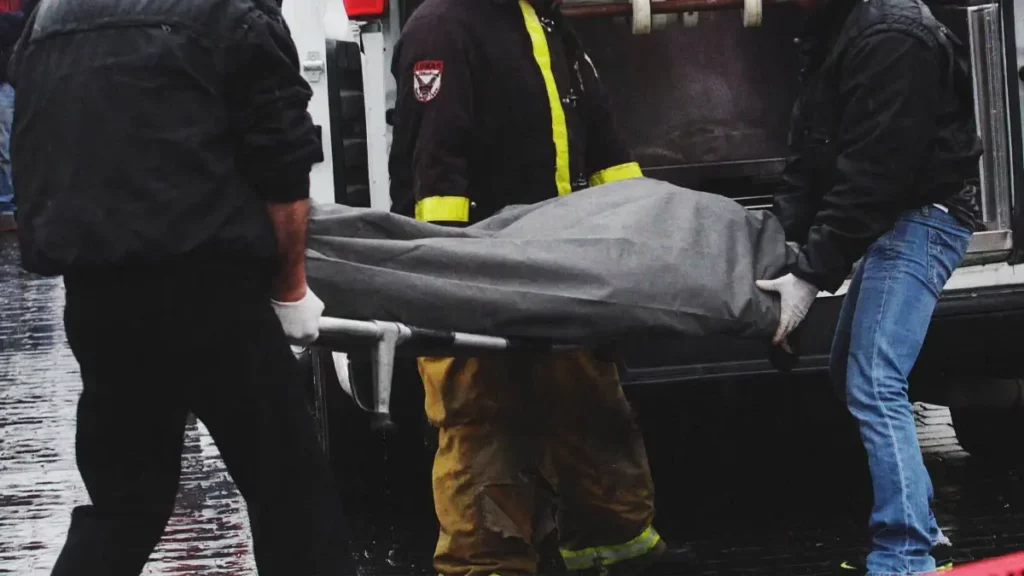Adulto mayor murió aplastado por su auto Ahuehuetitla