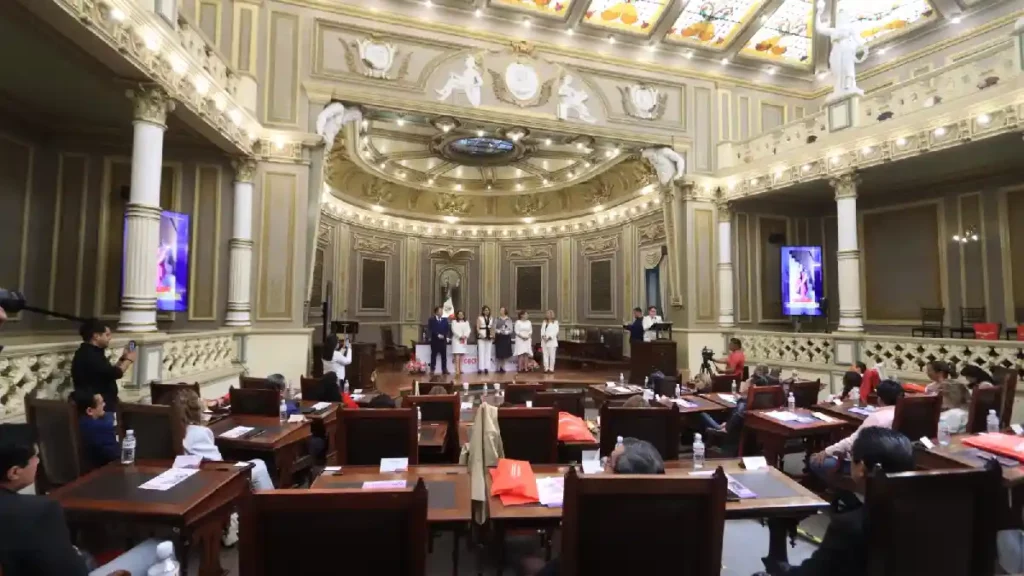 En la sede del Congreso del Estado se realizó la entrega de galardones "Empoderamia 2024"
