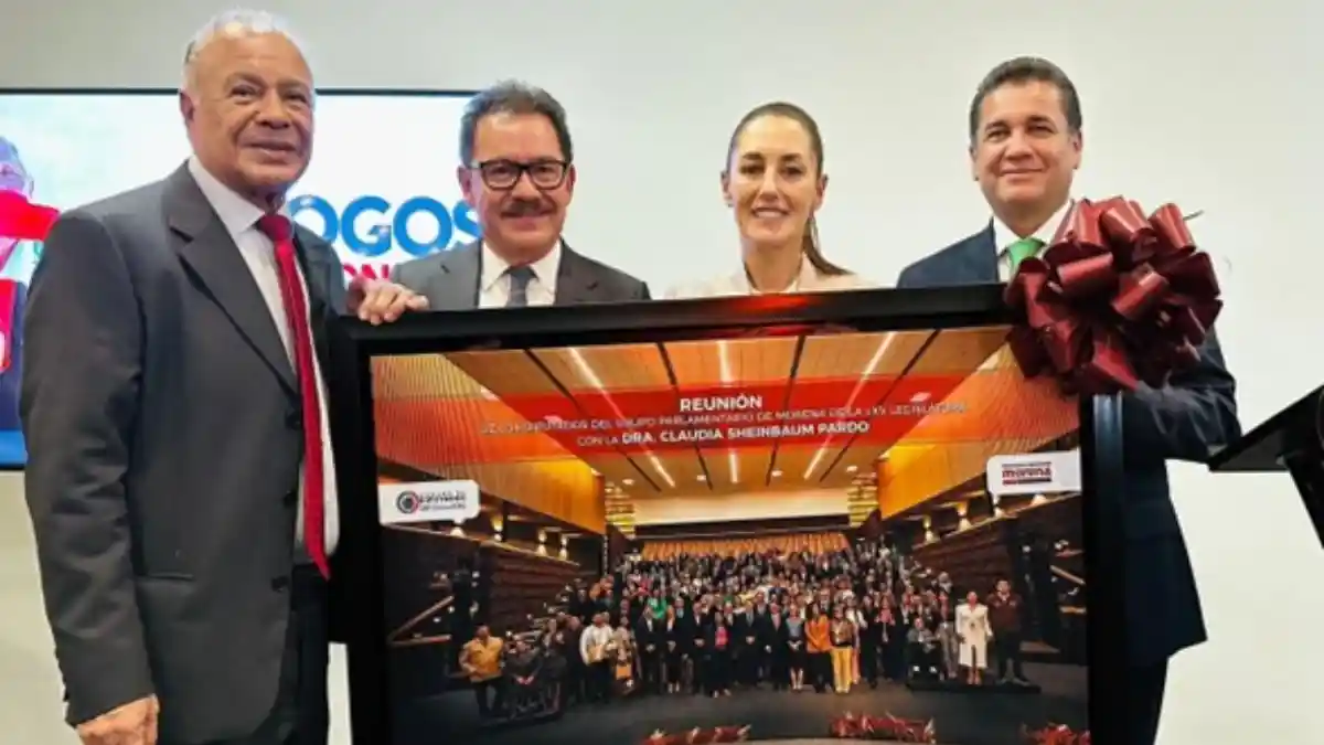 Se reúnen diputados federales de la Coalición Juntos Hacemos Historia con Claudia Sheinbaum