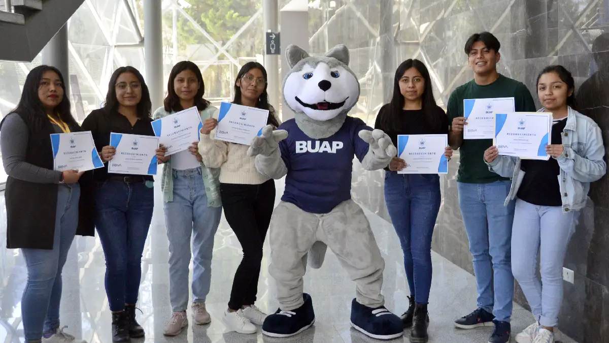Se entregan becas BBVA “Chavos que inspiran” y “Chavos con discapacidad que inspiran”