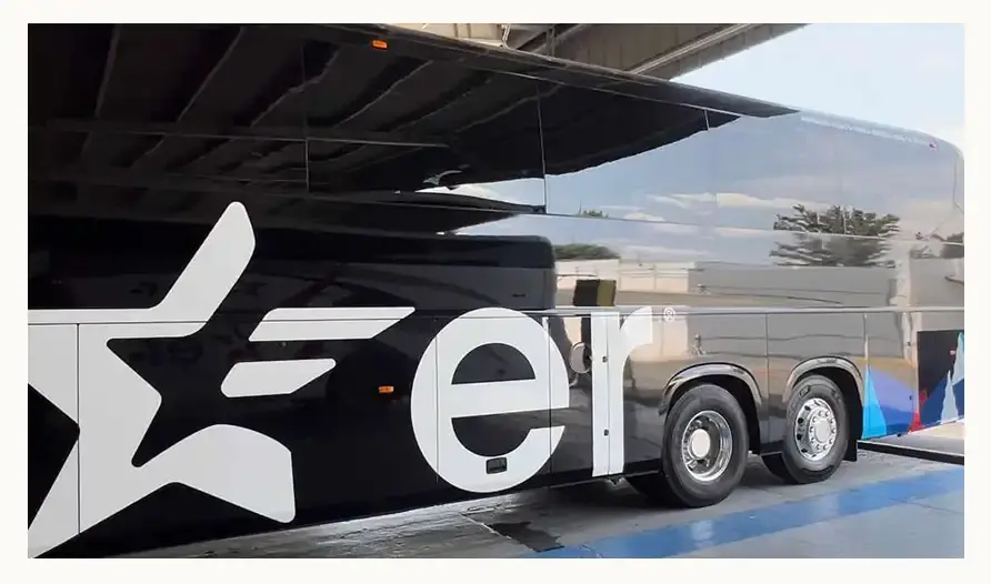 La nueva flota del servicio aeropuerto de Estrella Roja 