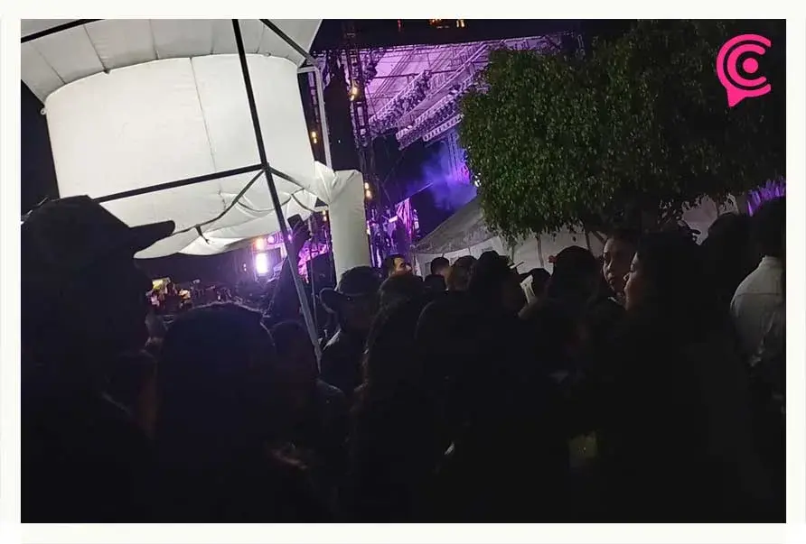 Presentación del grupo musical Bronco.