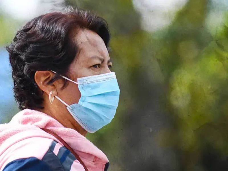 Por caída de ceniza 73 personas en el estado de Puebla acudieron a centros de salud