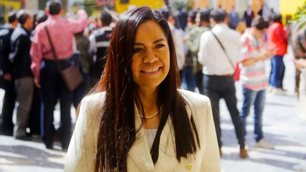 Ariadna Ayala deja la presidencia municipal de Atlixco para buscar la reelección