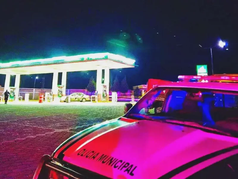 Asesinan a balazos a dos hombres dentro de su auto en Zautla, Puebla