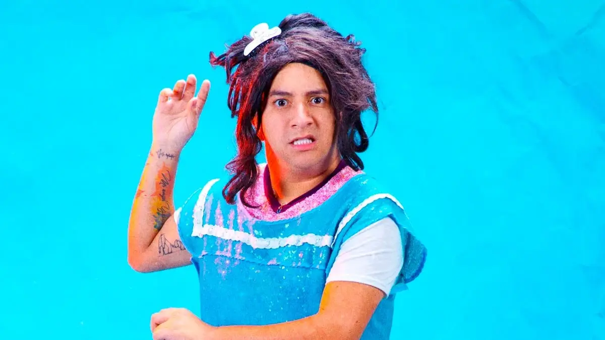 Mario Aguilar llega a Puebla con su show “Ojo de loca, no se equivoca”