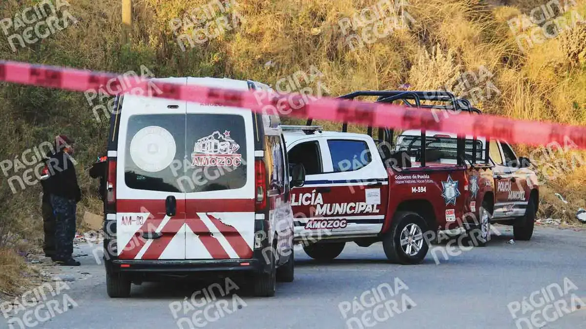Abandonan cadáver embolsado en Flor del Bosque 