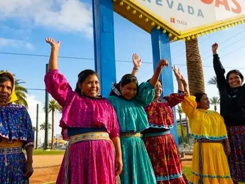 Mujeres rarámuris obtienen el tercer lugar en la Carrera "The Speed Project"