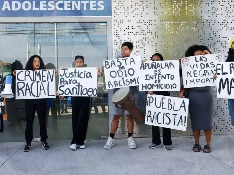 Jóvenes afromexicanos exigen justicia por Santiago Zayas, estudiante de la Udal apuñalado en Puebla 