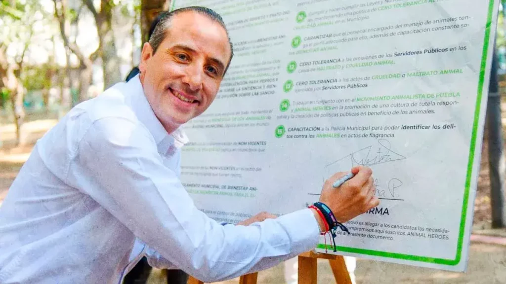 Mario Riestra construirá el primer hospital veterinario de Puebla