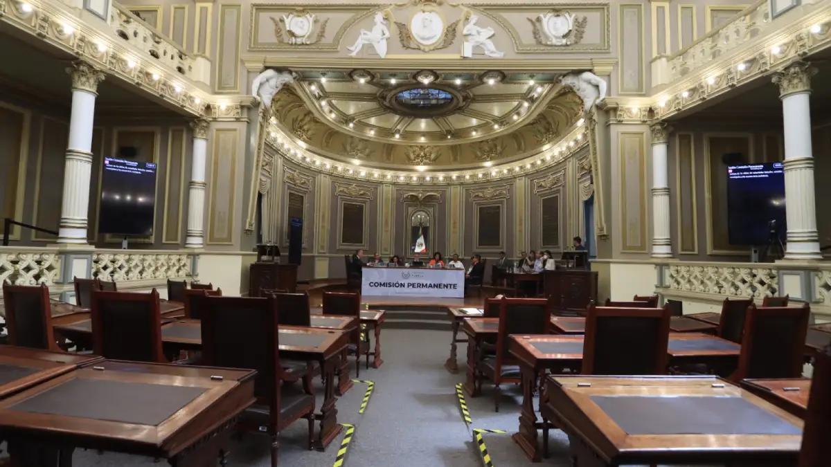 Impulsan en el Congreso iniciativa para evitar acoso laboral contra mujeres en el ámbito público