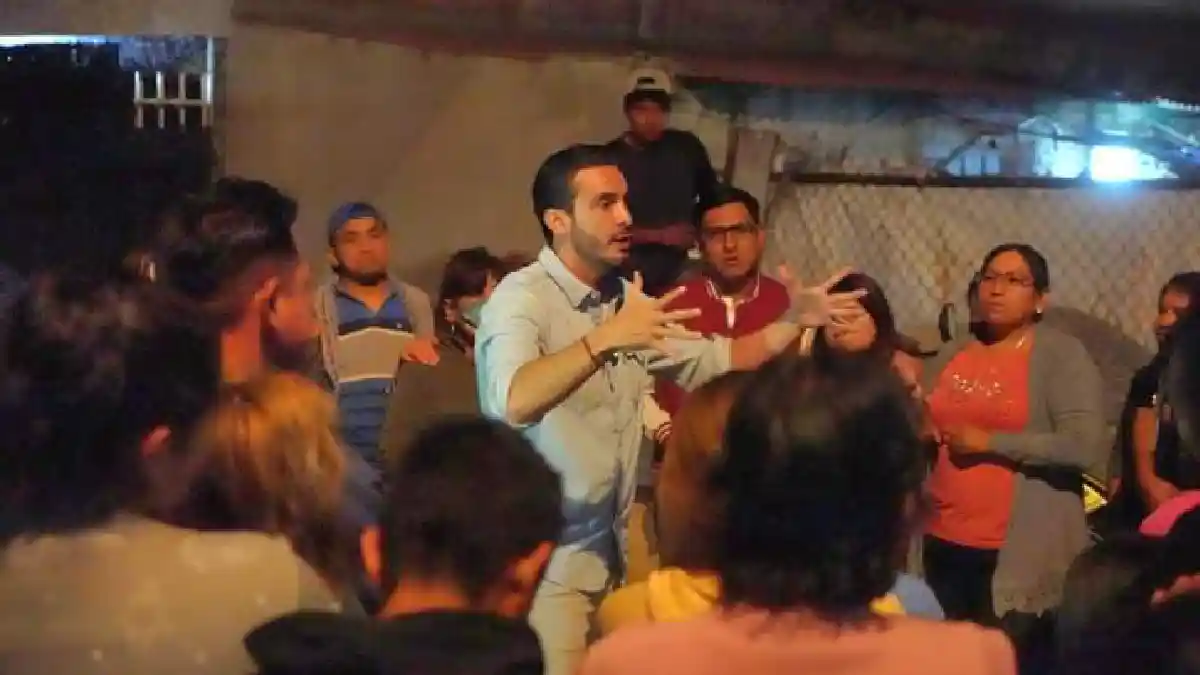 El candidato a diputado federal, Toño López, impulsa el diálogo y la participación ciudadana en la colonia San Juan Bosco