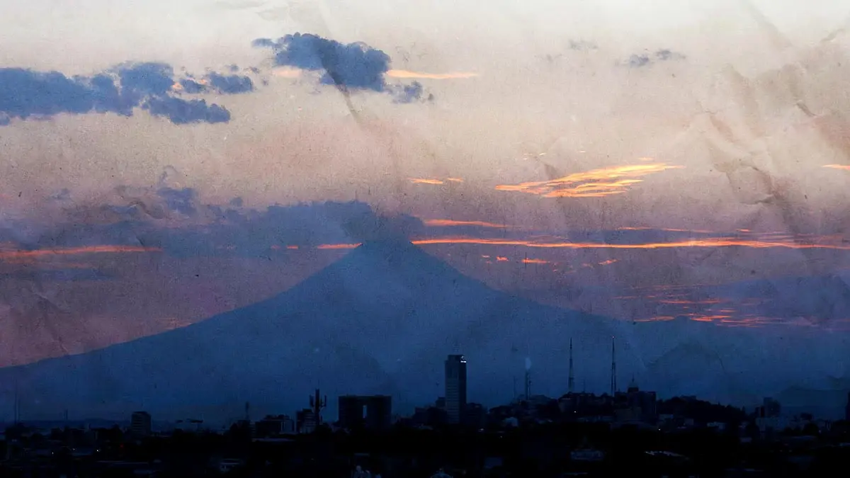 Este 12 de abril el volcán Popocatépetl registró caída de ceniza y 108 exhalaciones