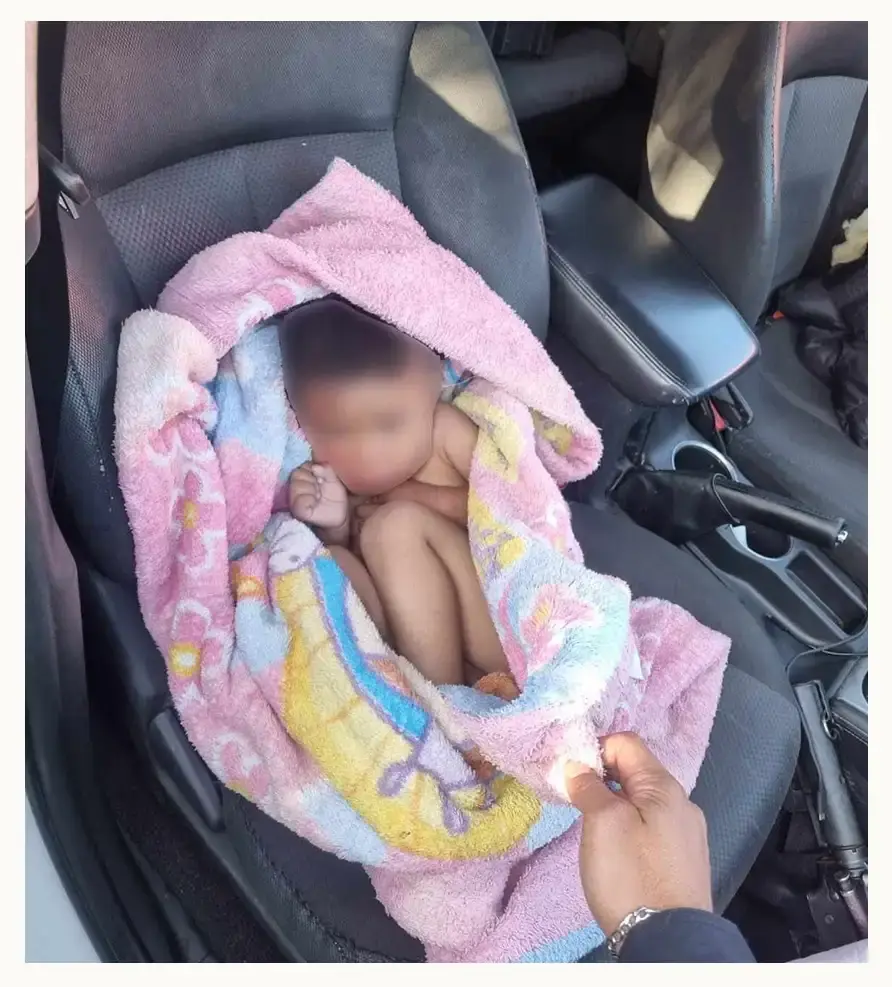 Abandonan a niño de 2 años dentro de una maleta en La Loma, Puebla