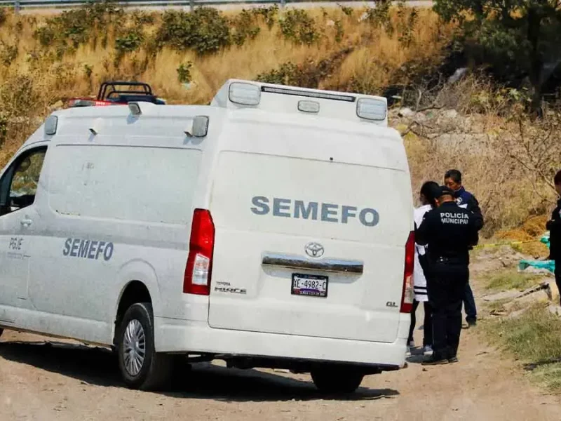 Pobladores encuentran el cadáver embolsado de un hombre en Tehuitzingo 