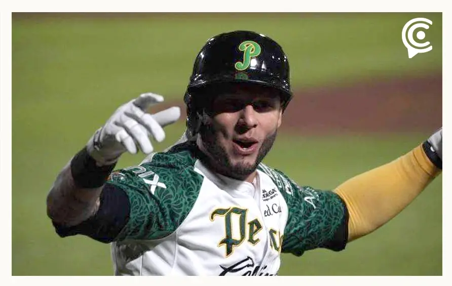 Danny Ortiz pegó tres cuadrangulares en el Pericos de Puebla vs Piratas de Campeche