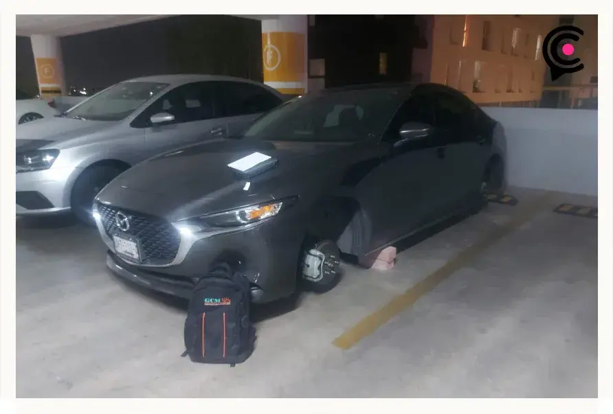 Robarelojes colombianos atacan de nuevo y atracan a cliente en Costco de Puebla