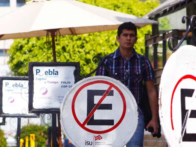 Ayuntamiento de Puebla revisará empresas de valet parking tras quejas de restauranteros