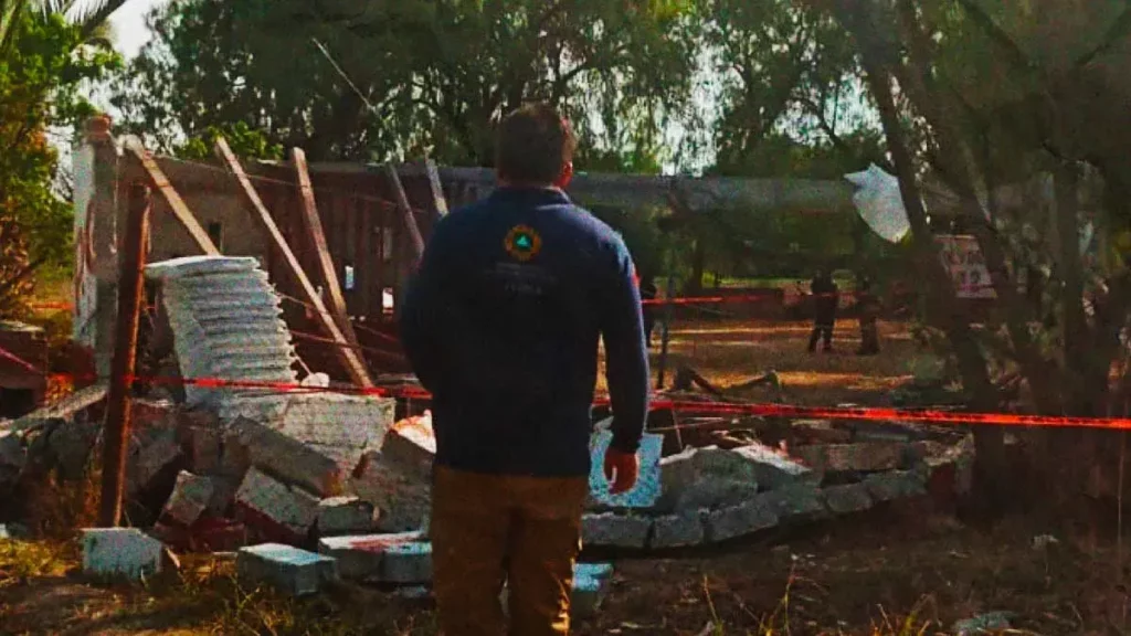 Explosión de polvorín dejó dos muertos en Santo Tomás Hueyotlipan