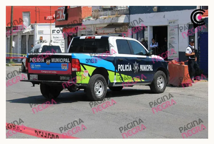Conductor murió dentro de su vehículo tras choque en Puebla