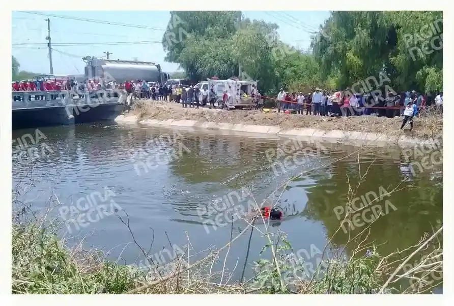 Auto cayó al canal de Valsequillo en Yehualtepec, cuatro hombres murieron