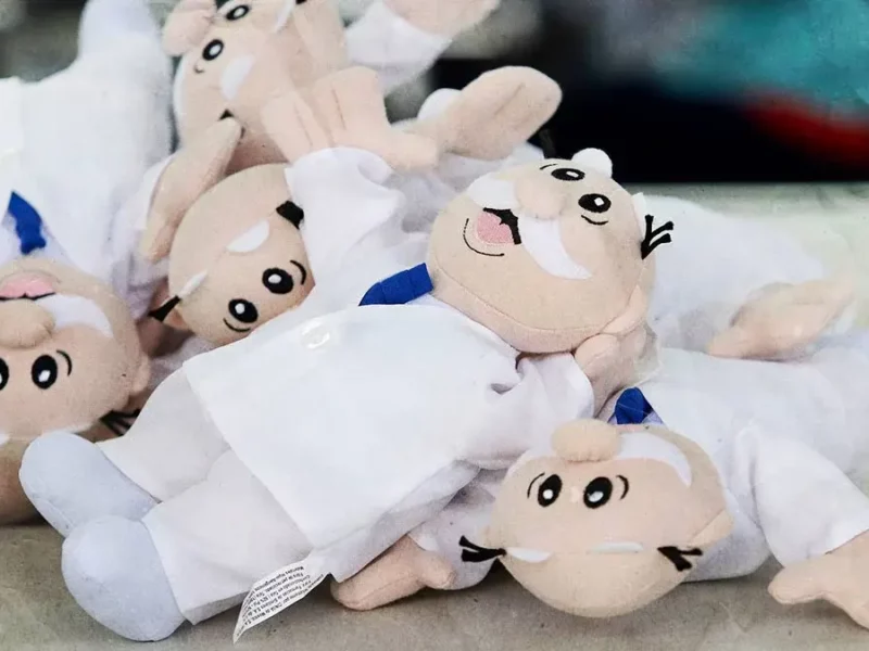Crea tu Doctor Simi gratis en la Feria de Puebla 2024