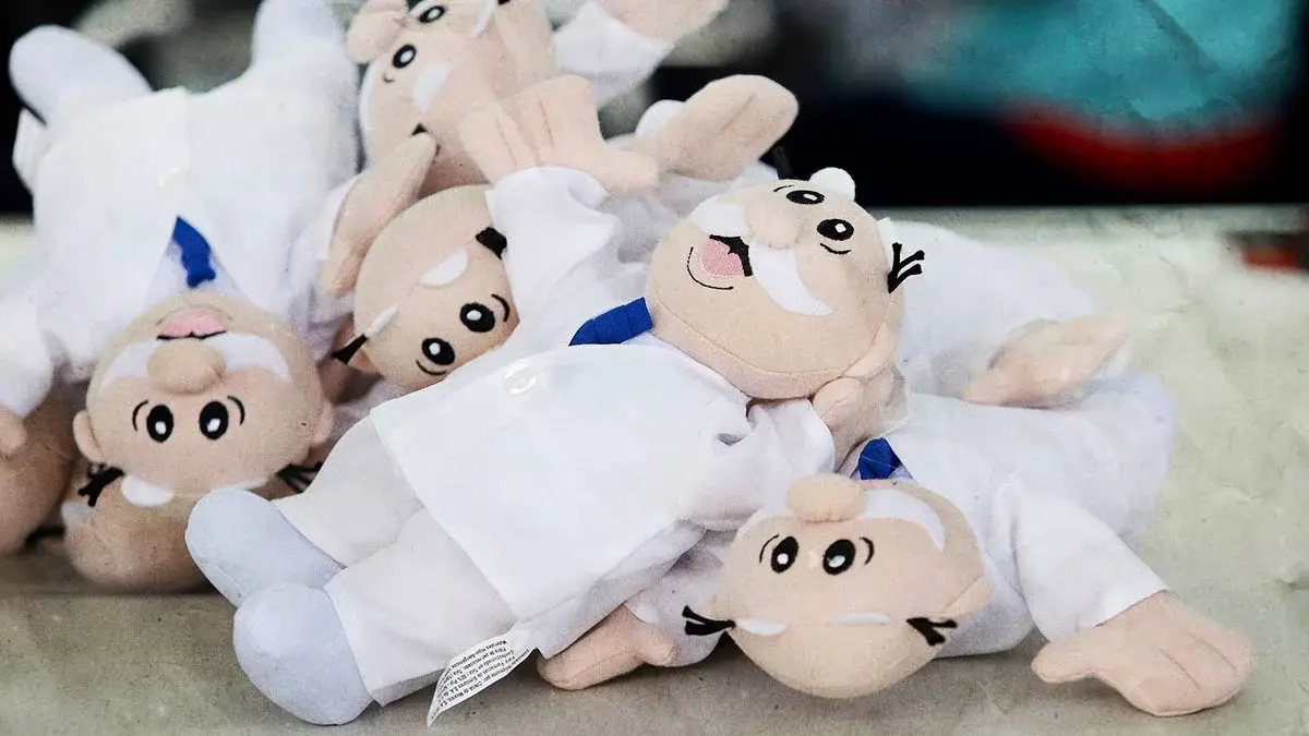 Crea tu Doctor Simi gratis en la Feria de Puebla 2024