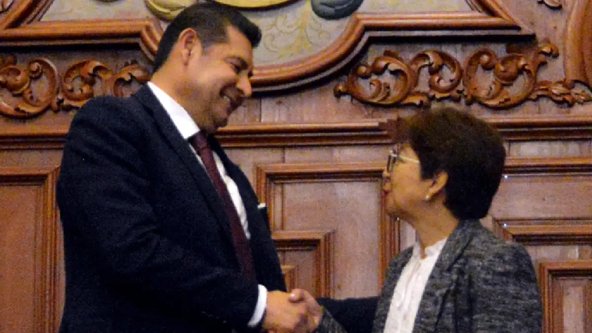 El candidato al gobierno del estado por la coalición Sigamos Haciendo Historia presenta su plan de trabajo ante el H. Consejo Universitario