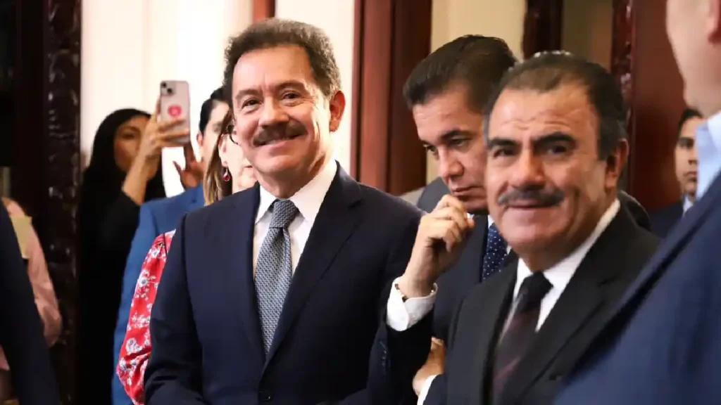 Se reinaugura la antigua Garita de San Lázaro y se conmemoran 40 años del Palacio Legislativo