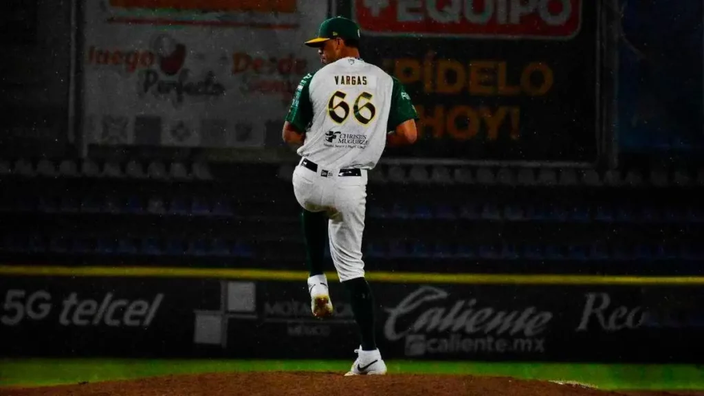 Pericos de Puebla apalea a los Conspiradores; en tanto, Jesús Vargas gana su primer juego
