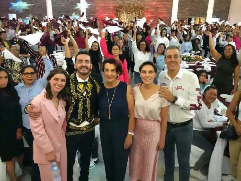 Más de 500 mujeres celebran con Toño López el “Día de las Madres”