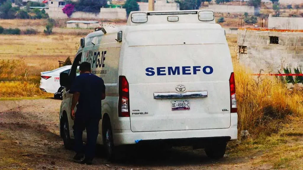 Localizan cuerpo putrefacto cubierto con cobijas y lonas en San Francisco Totimehuacan, Puebla