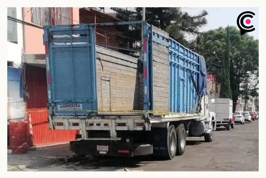 Adulto mayor murió por infarto en camión de carga en Puebla